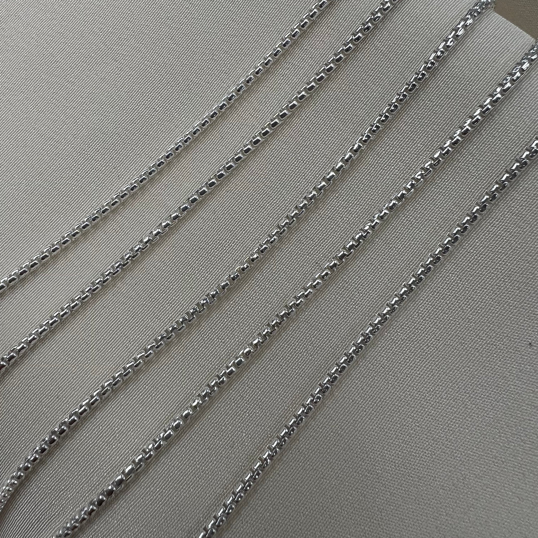 CX67: Round Box chain by the foot