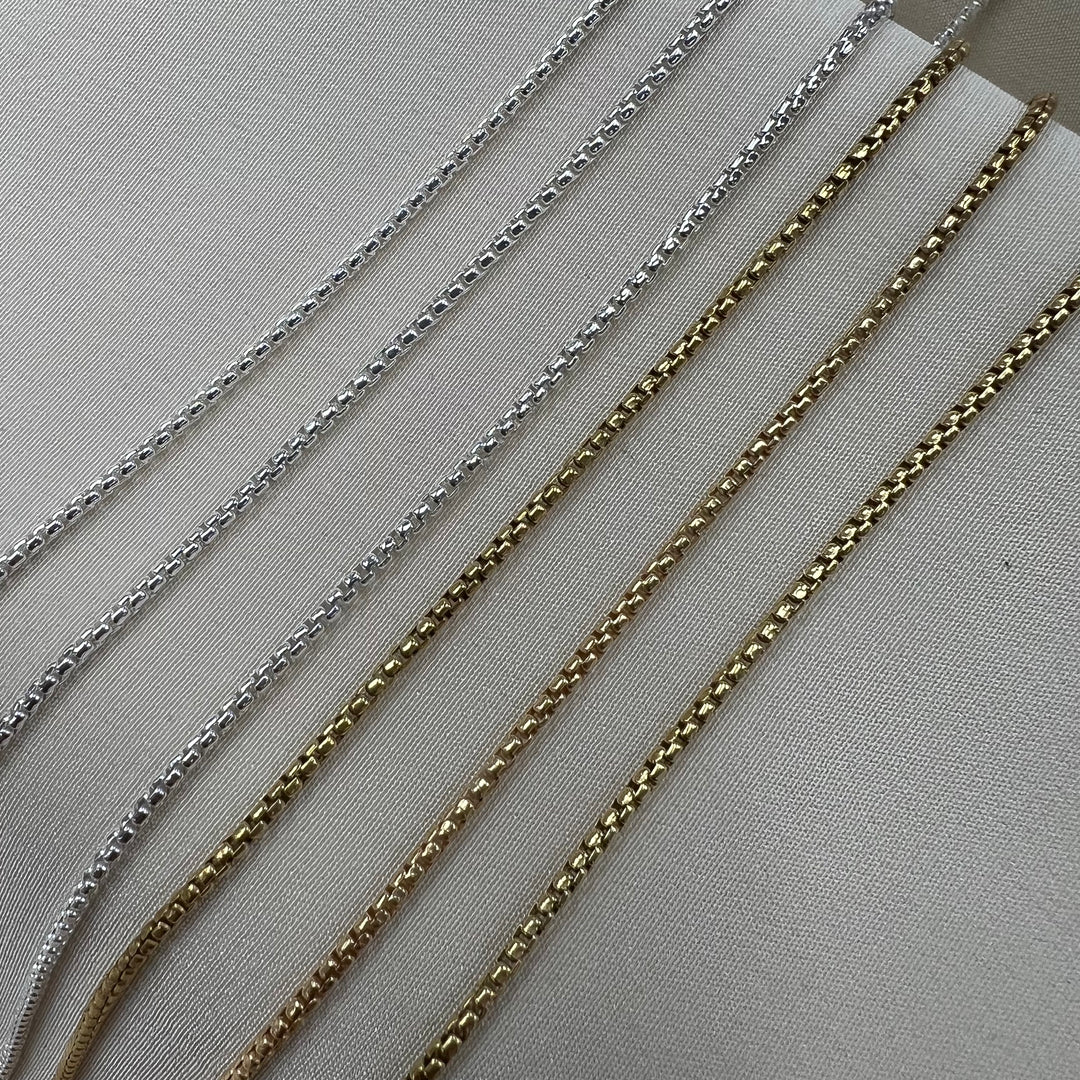 CX67: Round Box chain by the foot