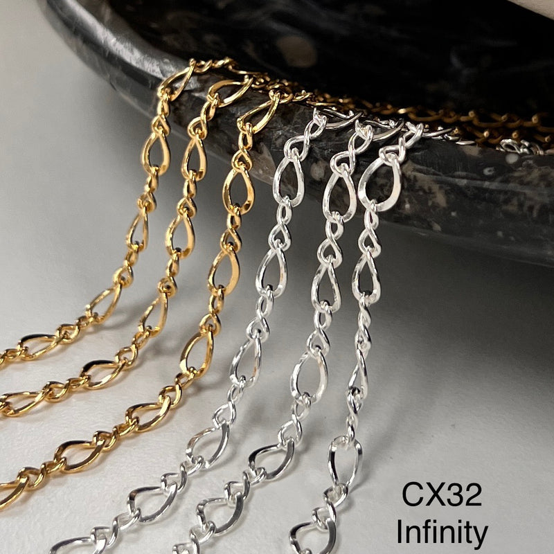 CX32: 4mm Figure 8 / Infinity Chain the Foot