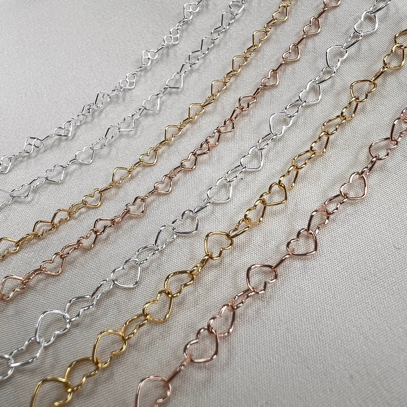 CX35S: 3.2mm Small Heart Chain by the foot