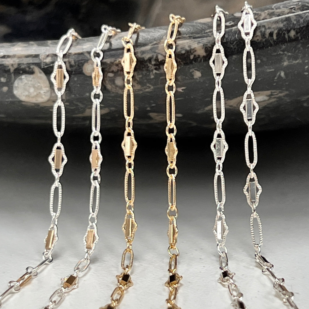 CX34: 2.5mm Hamsa Chain by the foot