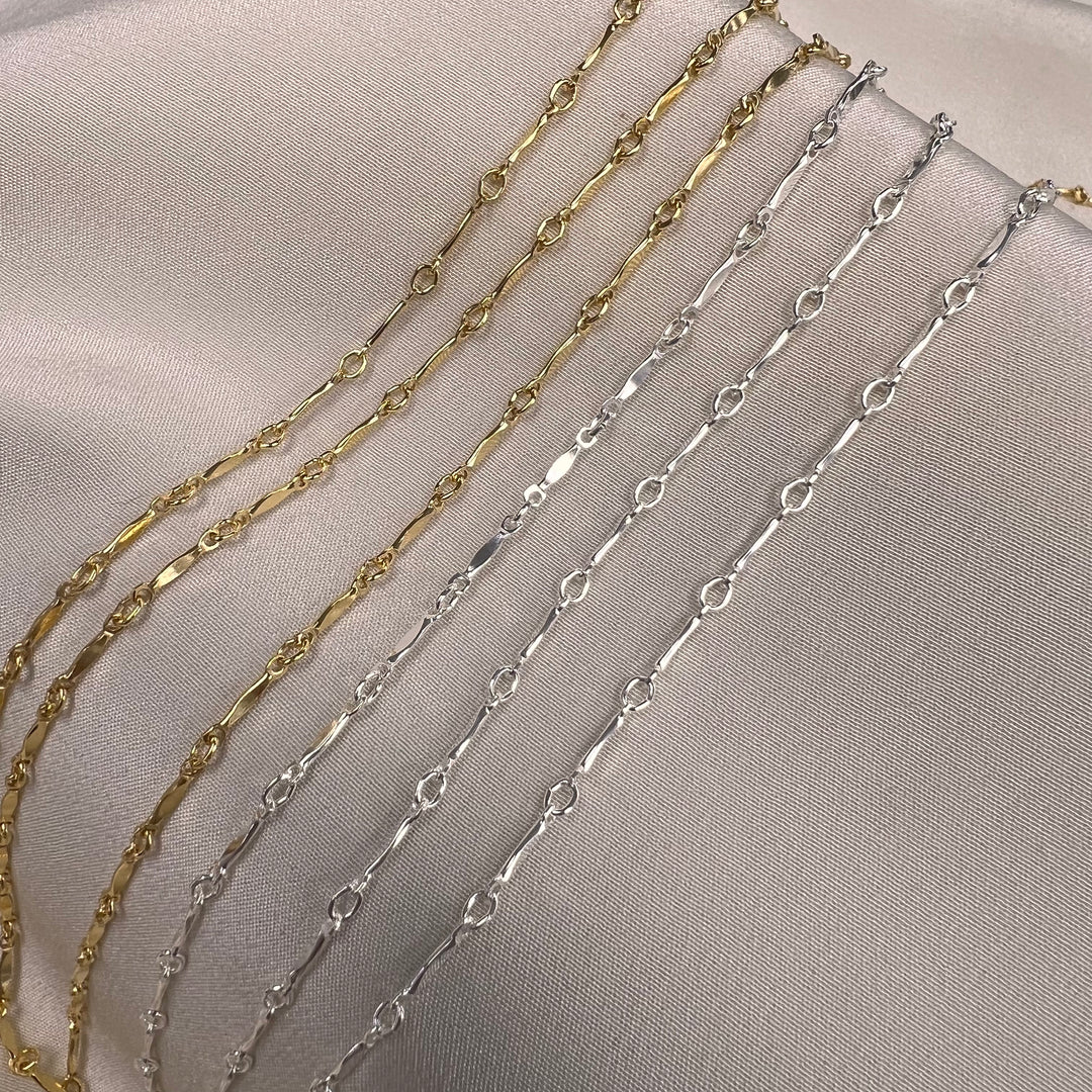 CX14: Dapped Bar (Marquis) - 1.3mm x 8mm - Chain By the Foot