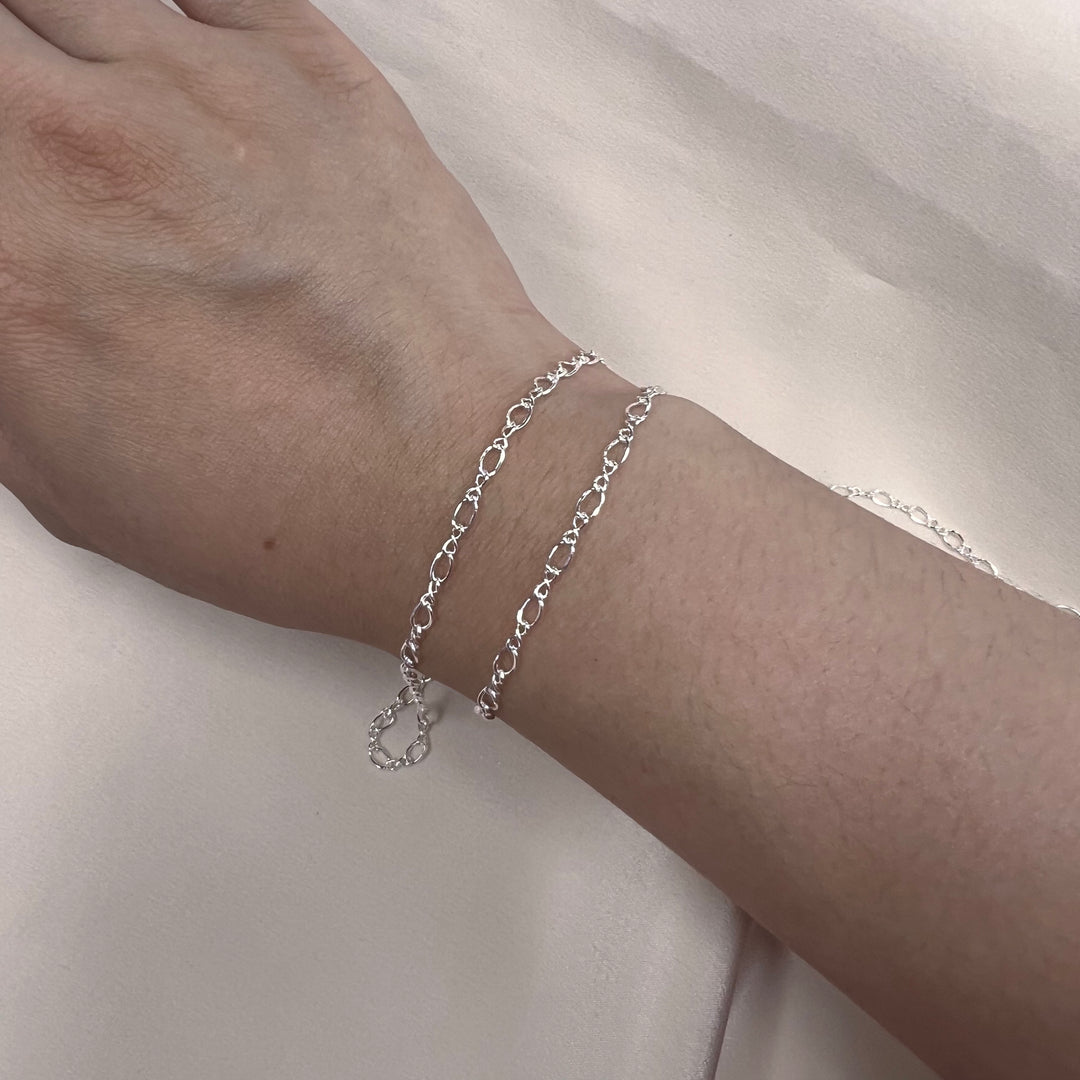 CX31: 3mm Figure 8 / Infinity Chain the Foot