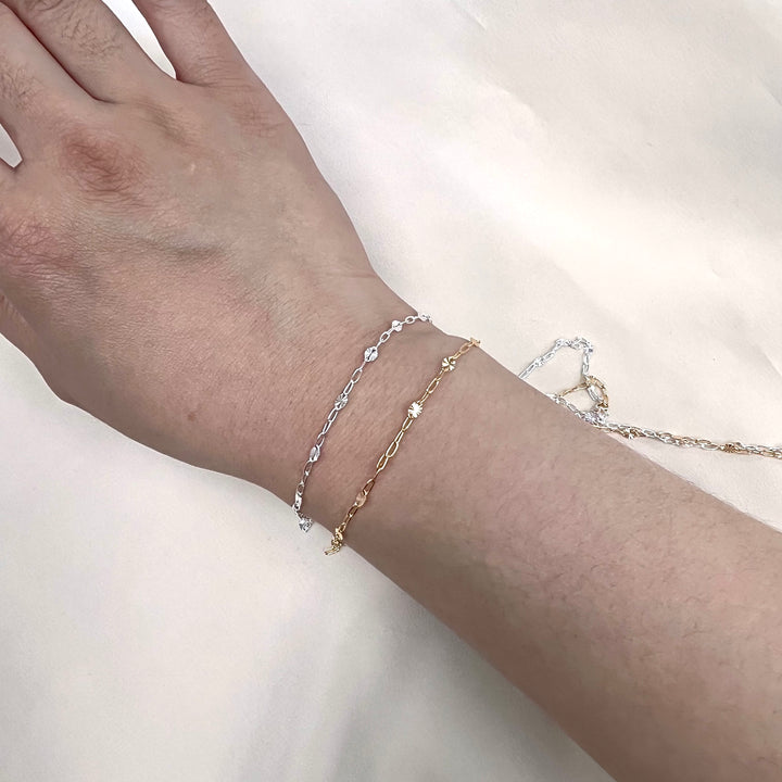 CX72S: 2.6mm Starlight + Paperclip (3+1) chain by the foot