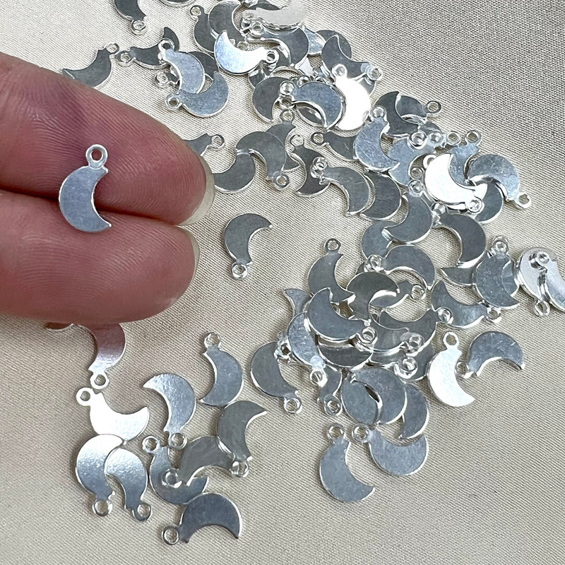 CH-10 Moon 5.5mm wide SS Charms (Pack of 6)