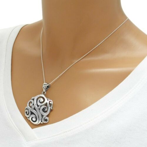 0019 Scroll Pendant only