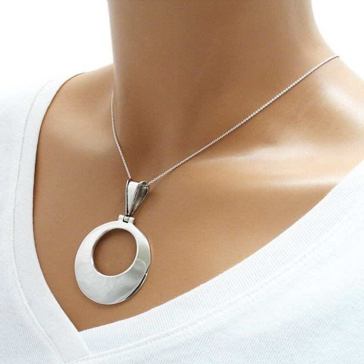 5-1314 Large Polished Cut-Out Round Pendant