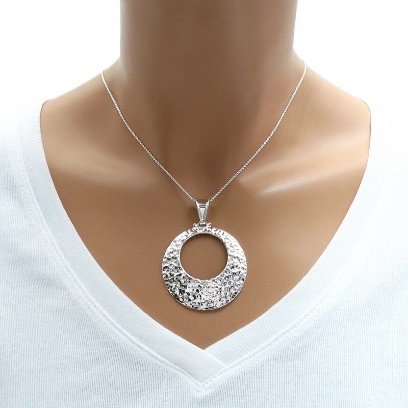 5-1315 Round Hammered Pendant