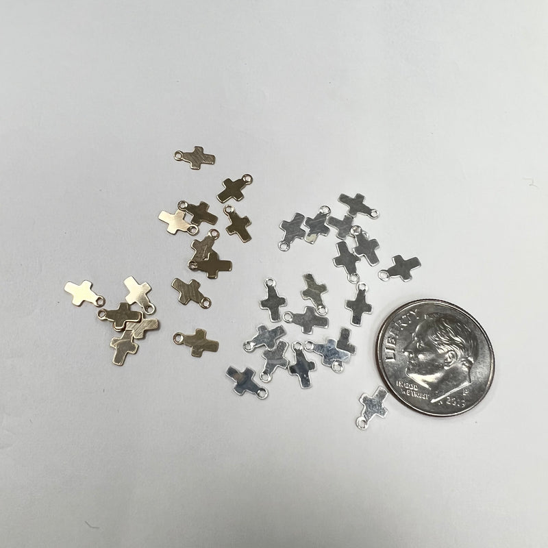 CH-13 Tiny Cross 4.5m Wide Charms (Pack of 6)
