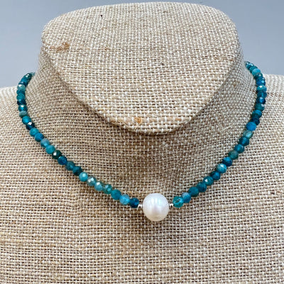 Stone necklace with pearl center