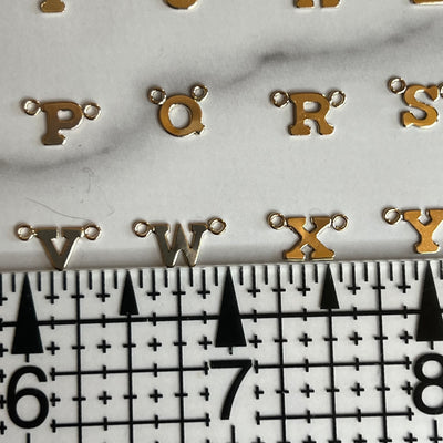 CN38: Single Initial Letter Gold Filled Connector